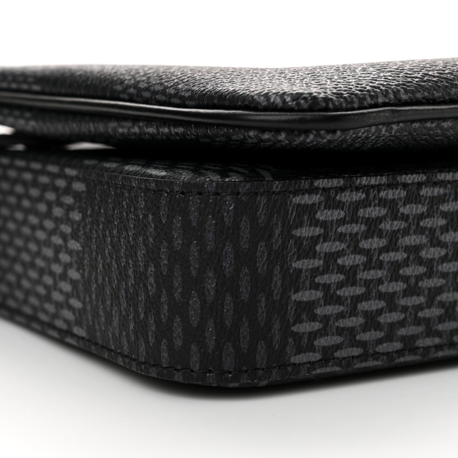 Louis Vuitton Damier Graphite 3D Trio Messenger 8 of 9