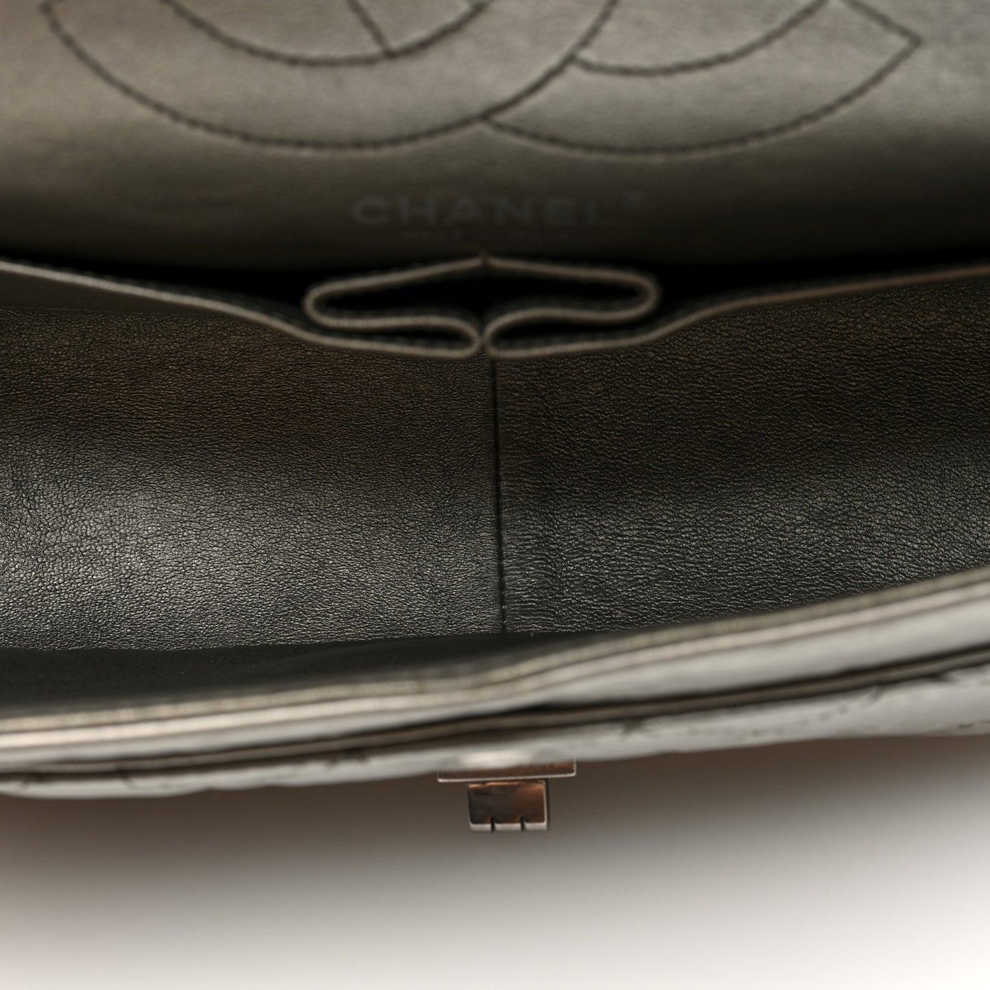 Metallic Aged Calfskin Quilted 2.55 Reissue 226 Flap Silver