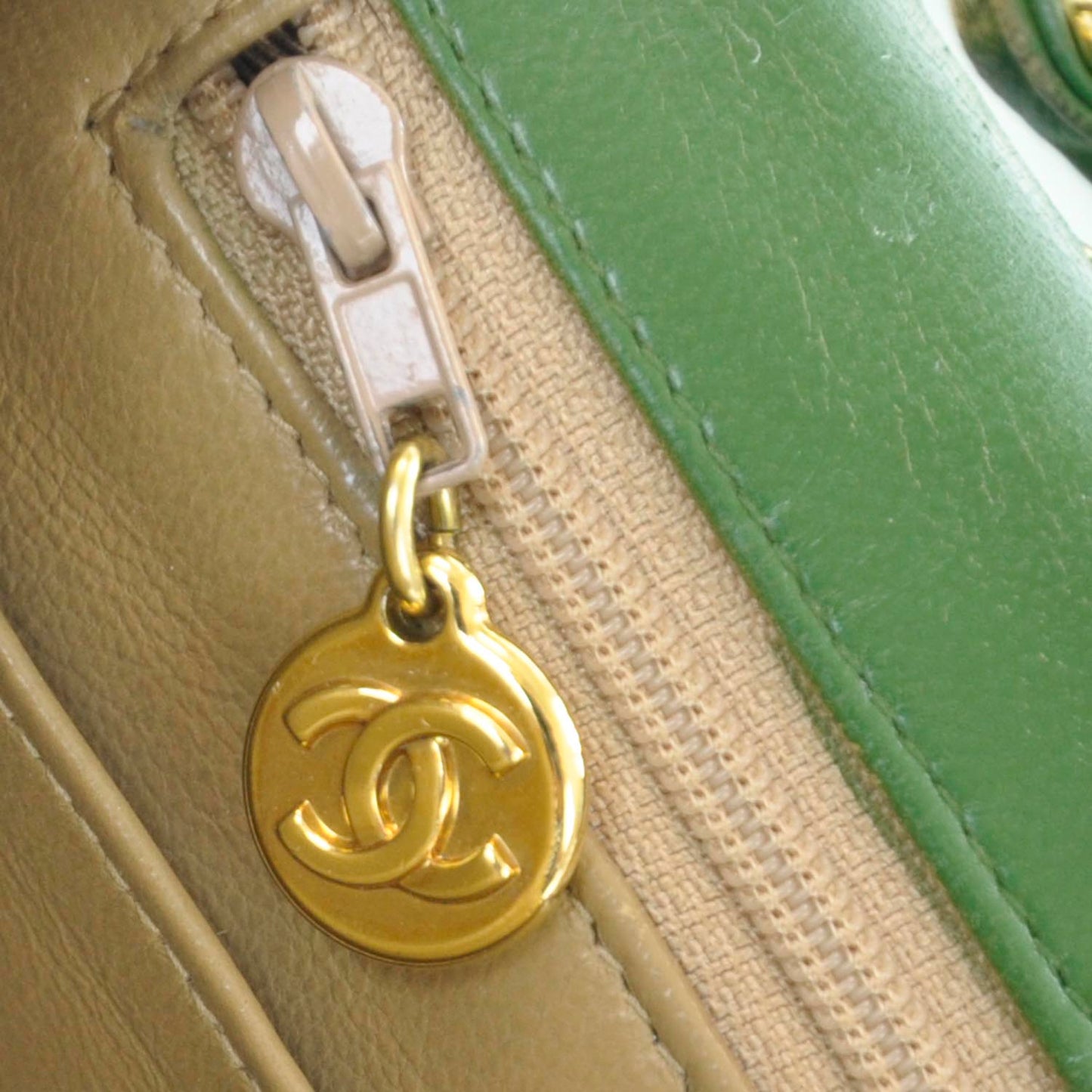 Lambskin Horizontal Quilt Jumbo Flap Kelly Green