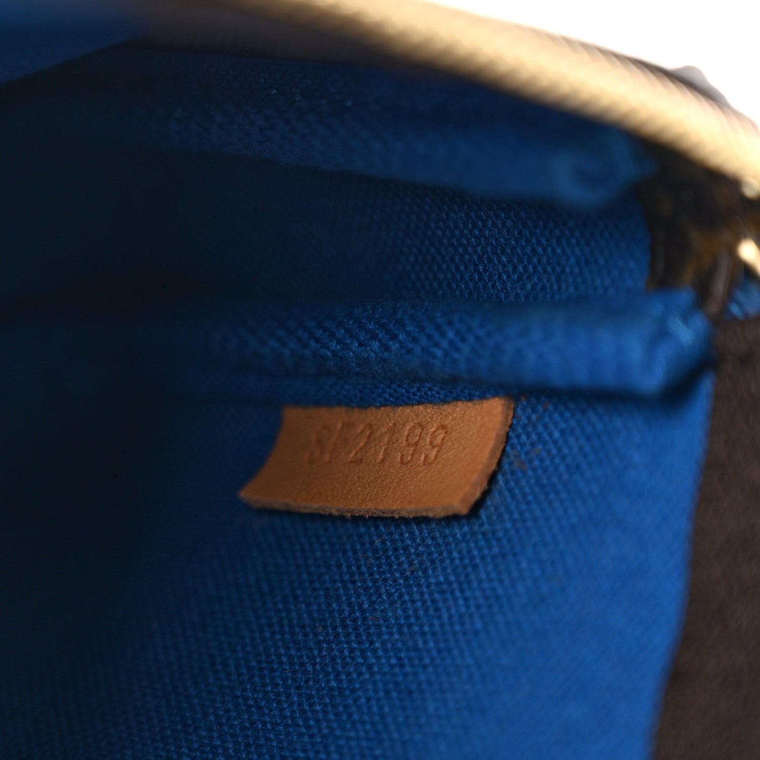 Louis Vuitton Monogram 2019 Christmas Animation Mini Venice Pochette Accessories Blue 7 of 8