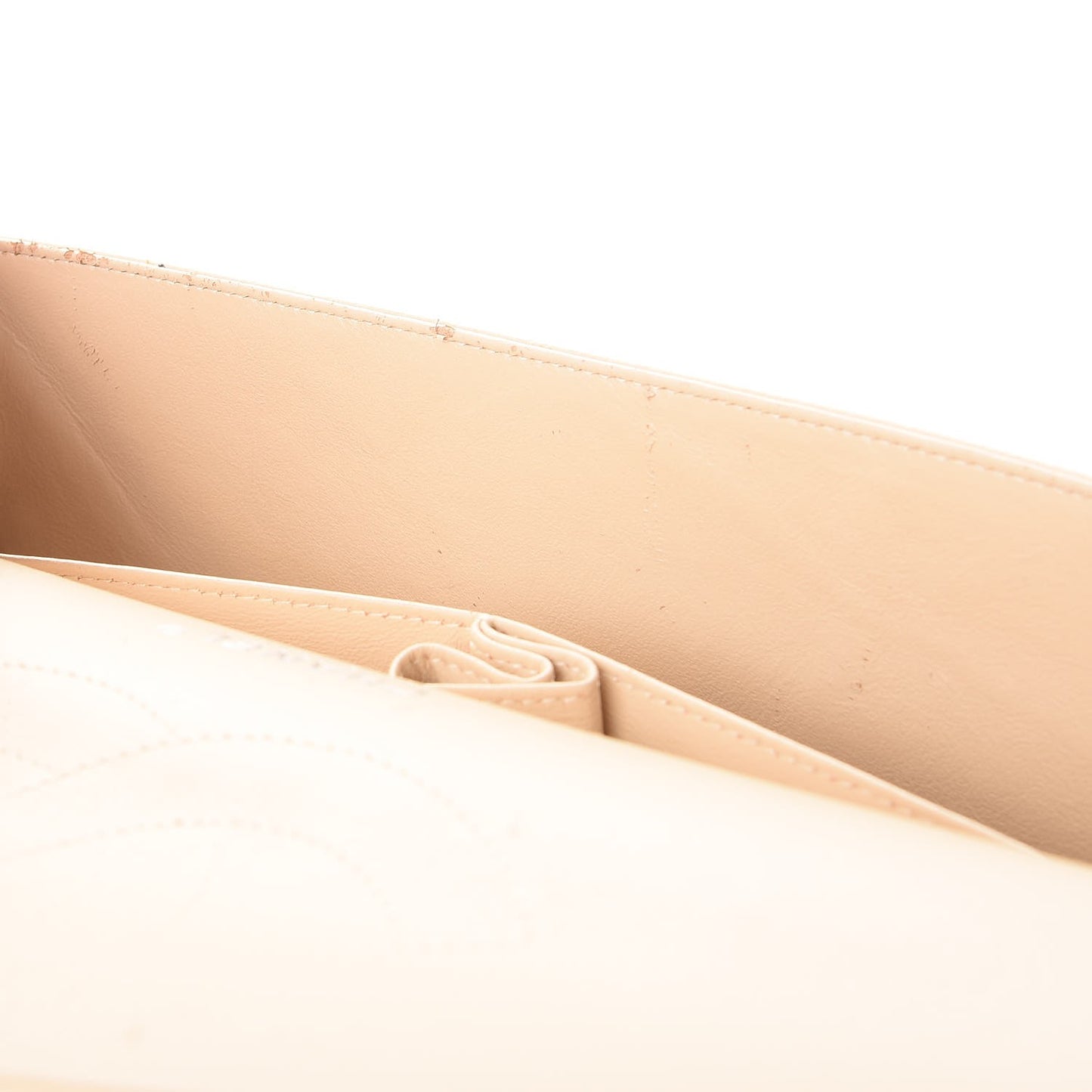 Caviar Quilted Jumbo Double Flap Beige Clair
