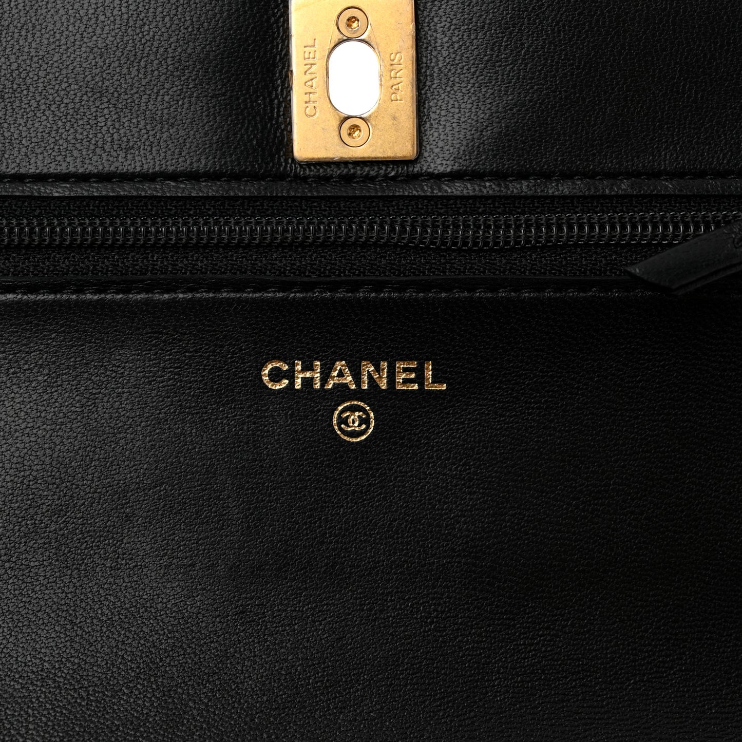 Lambskin Quilted CC Pearl Crush Wallet on Chain WOC Black