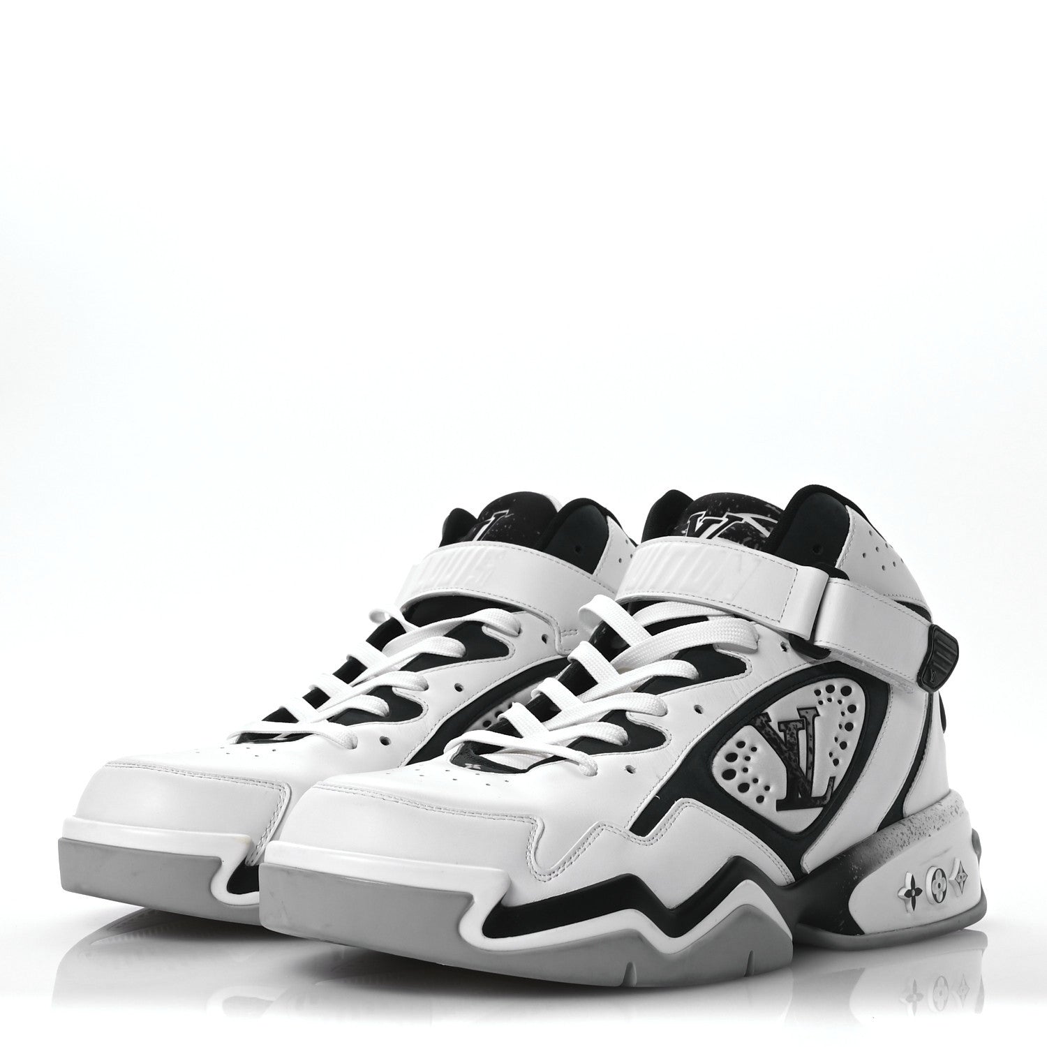 Louis Vuitton Calfskin Mens LV Trainer 2 Sneaker 10 White 3 of 10