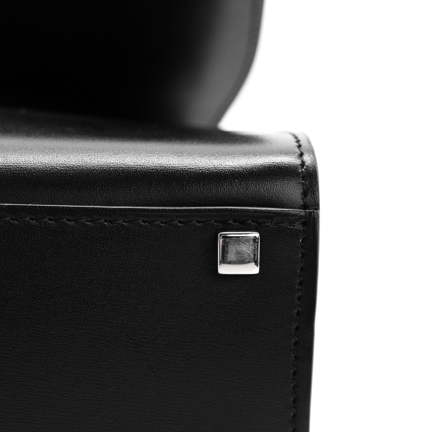 Box Calfskin Rejane BB Black