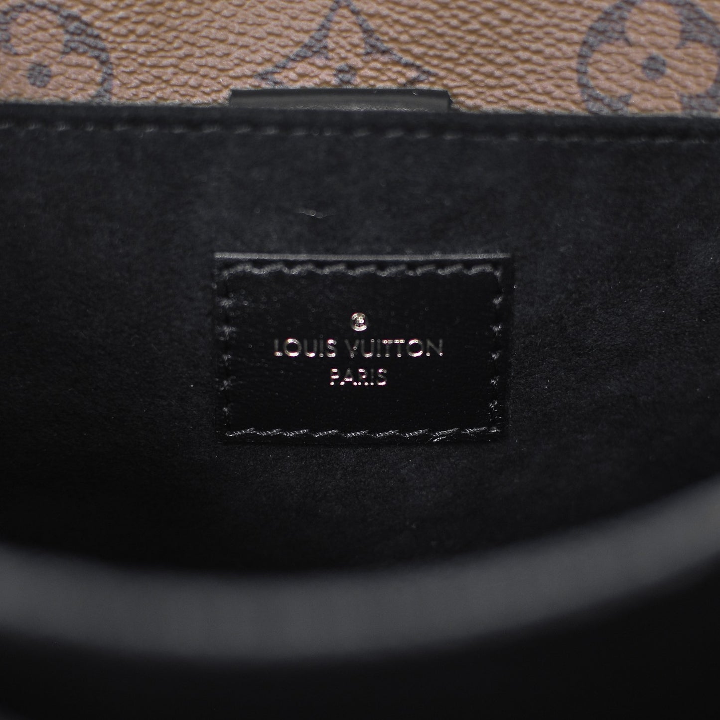 Reverse Monogram Pochette Metis