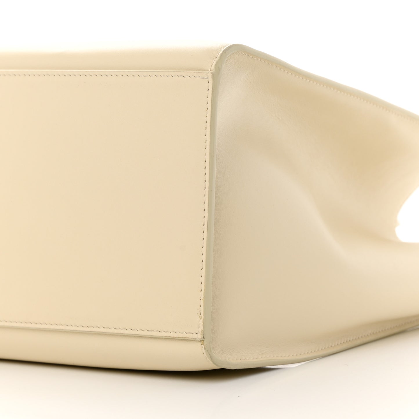 Smooth Calfskin Cabas 16 Bag Limestone