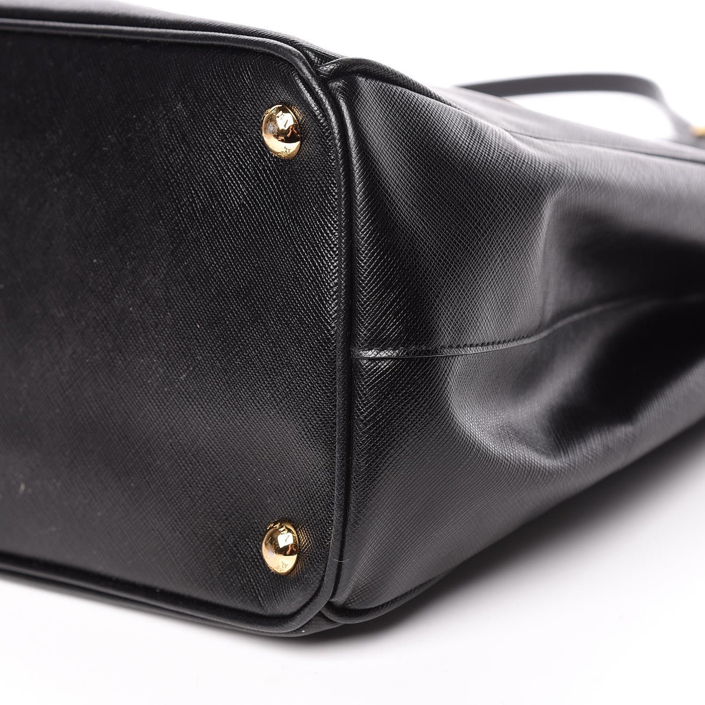 Saffiano Medium Galleria Double Zip Tote Black