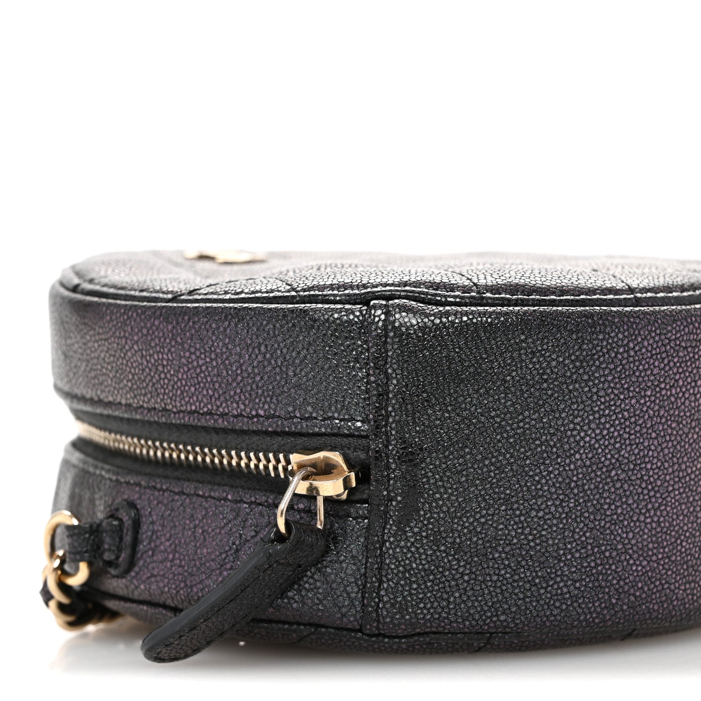 Iridescent Caviar Quilted Round Clutch With Chain Black