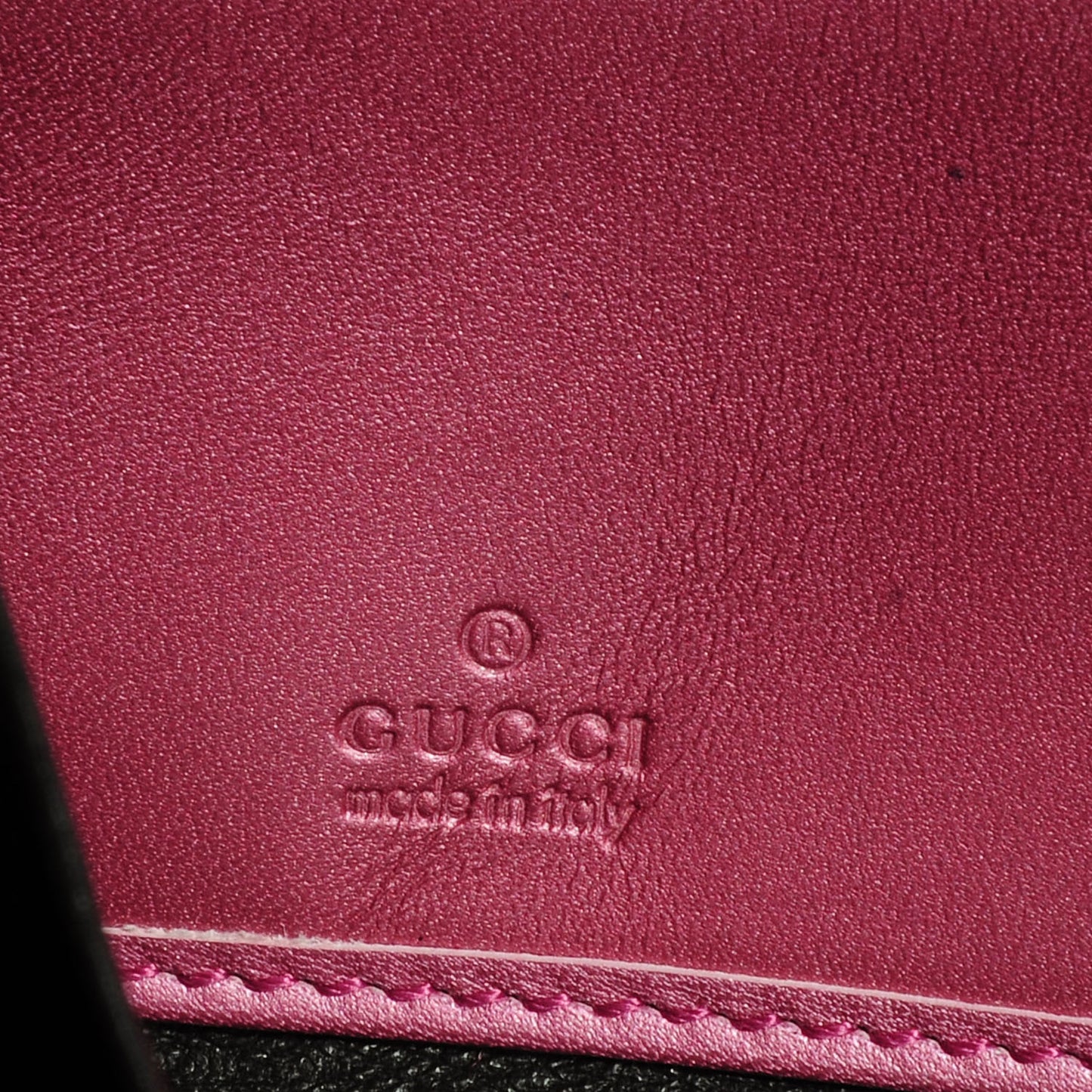Metallic Soft Guccissima Heart Zip Around Wallet Fresia Rose