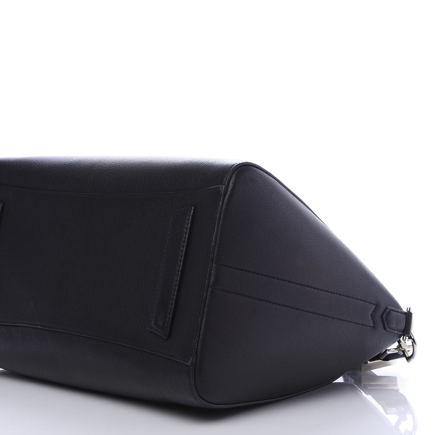 Sugar Goatskin Medium Antigona Black