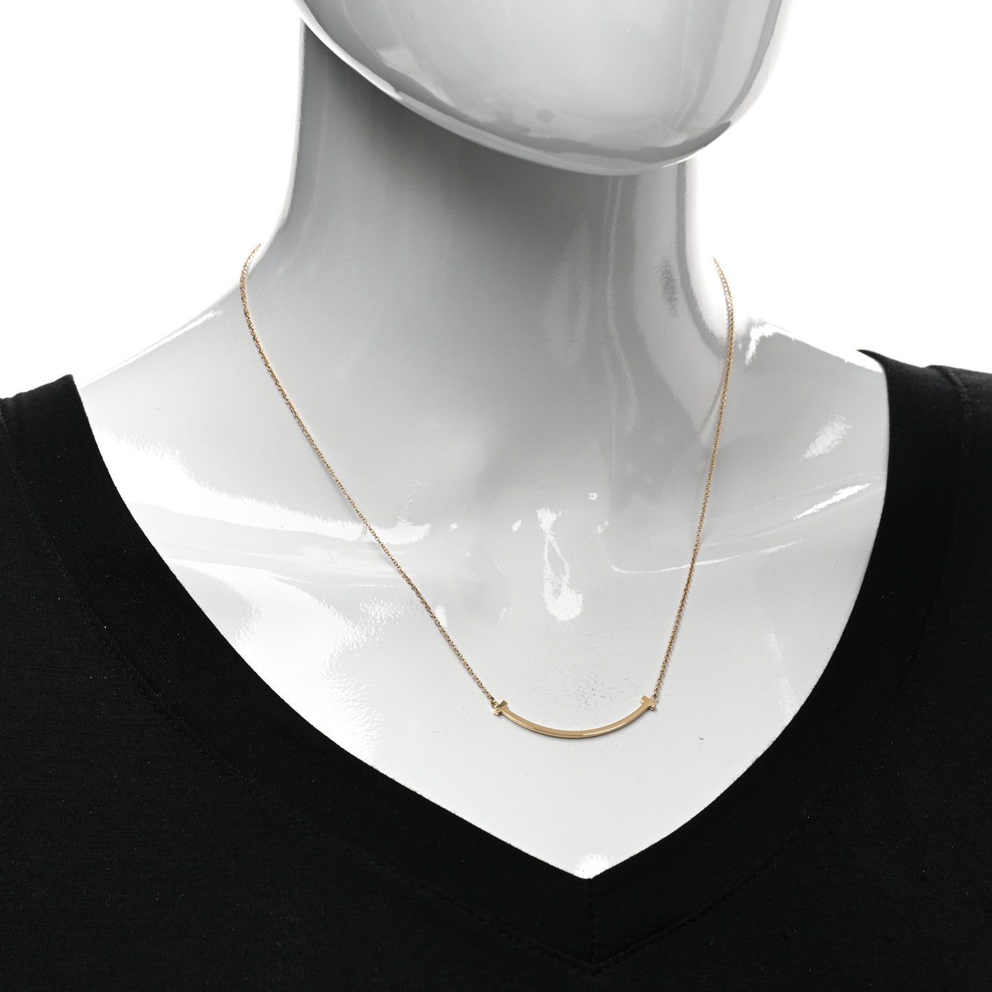 18K Yellow Gold Small T Smile Pendant Necklace