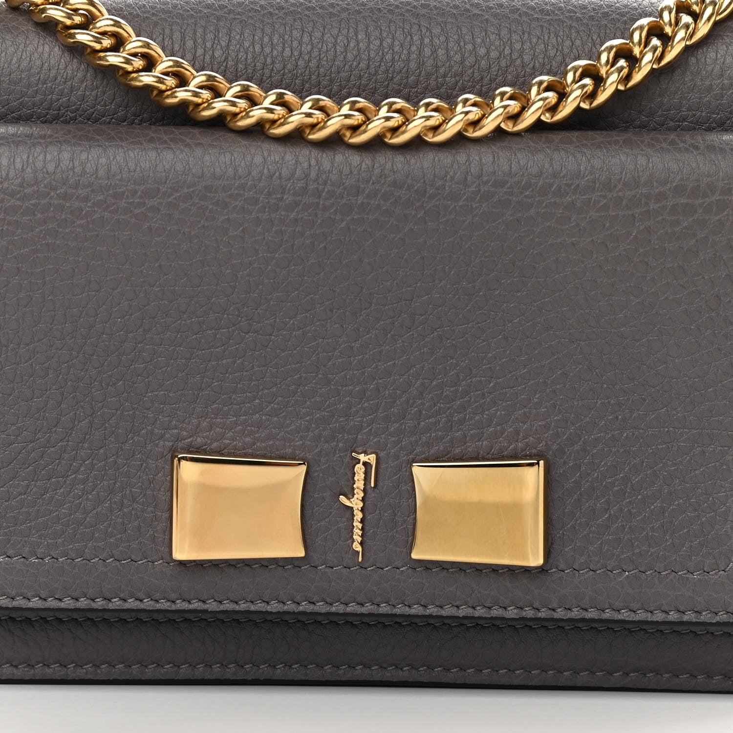 Salvatore Ferragamo Pebbled Calfskin Ginevra Chain Bag Grey 8 of 14