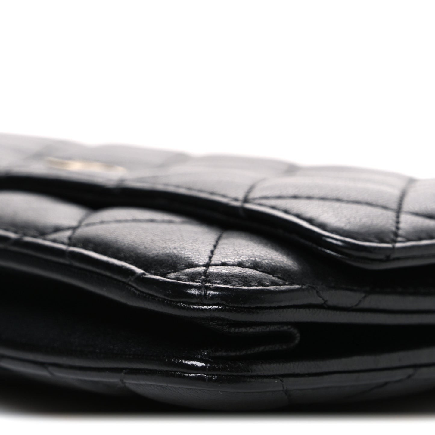 Lambskin Quilted Wallet On Chain WOC Black