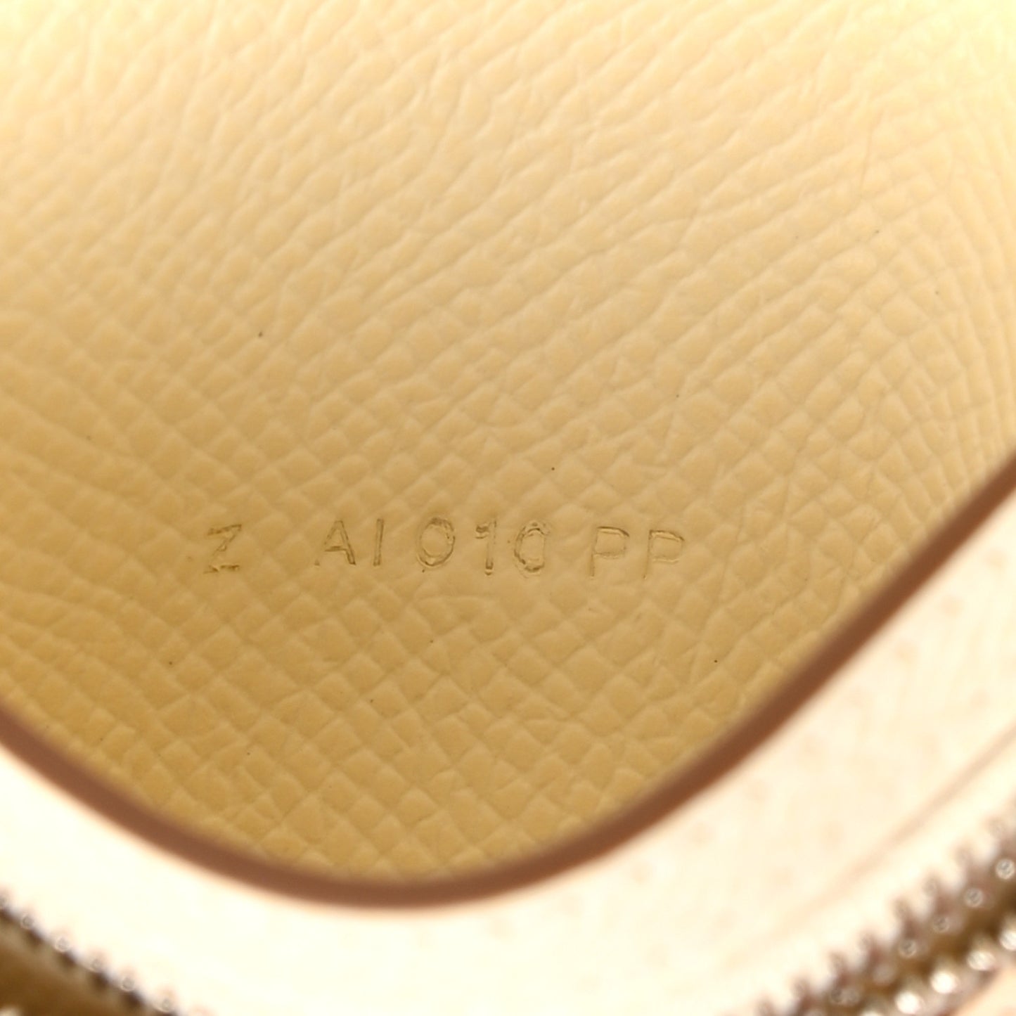 Epsom Verso Tri-Fold Bearn Compact Wallet Jaune Poussin Nata