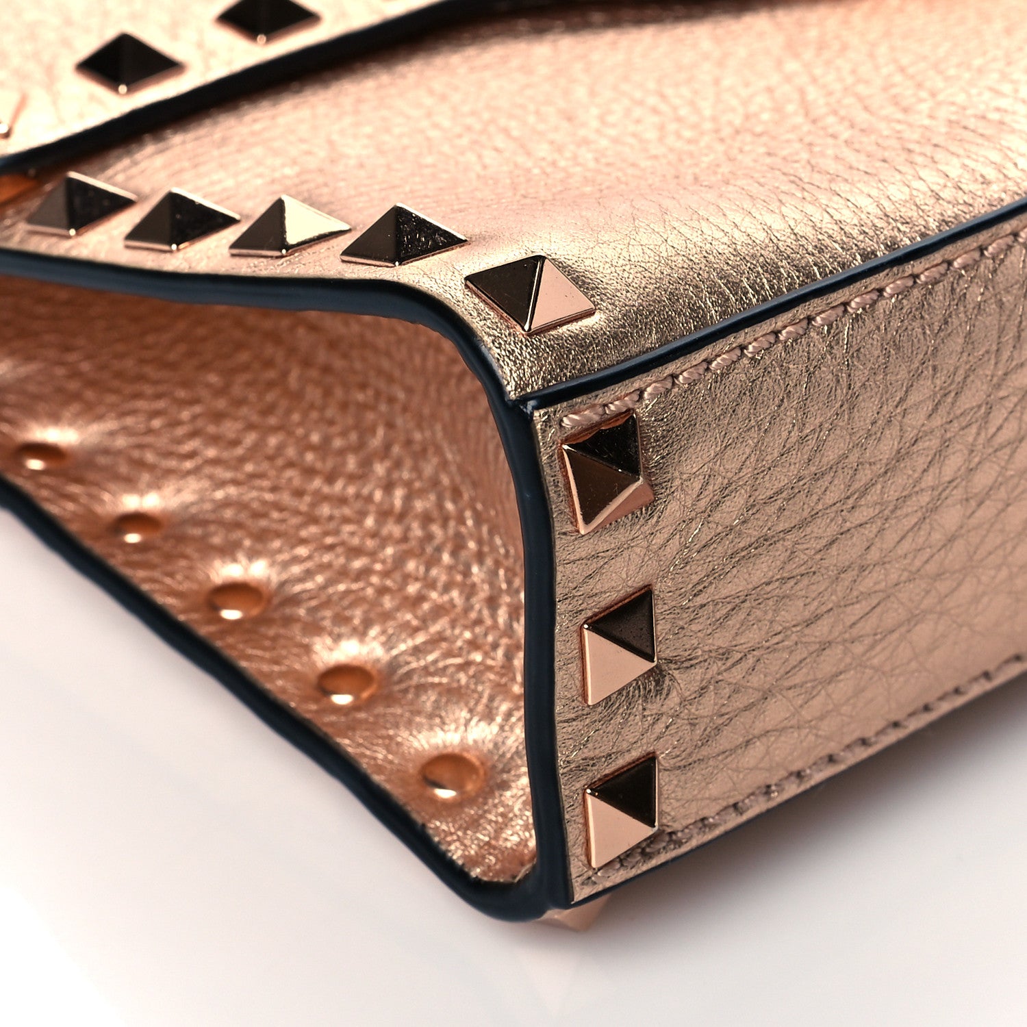 Valentino Garavani Metallic Pebbled Calfskin Medium Rockstud Flip Lock Crossbody Bag Rame 8 of 9