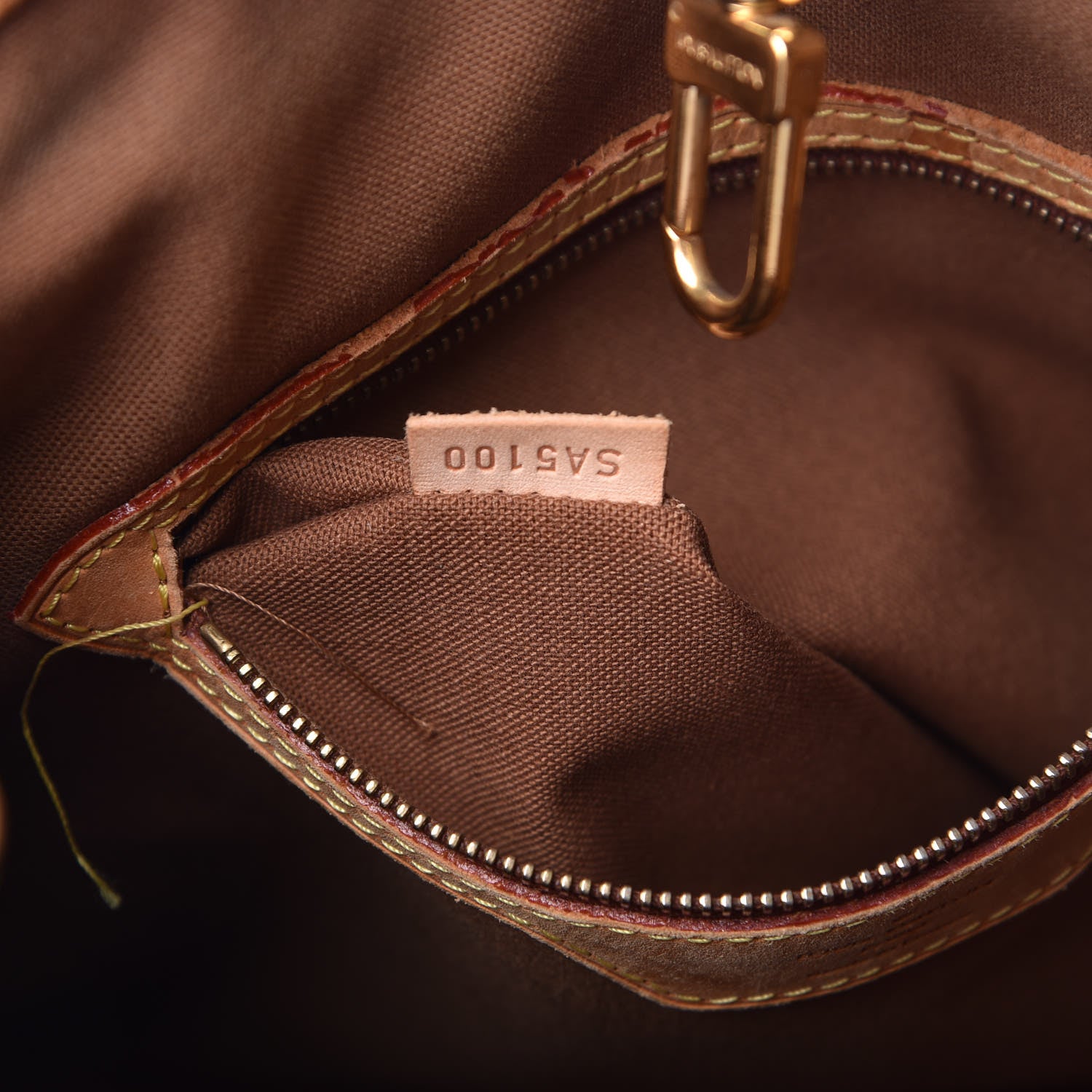 Louis Vuitton Monogram Batignolles Vertical 7 of 20
