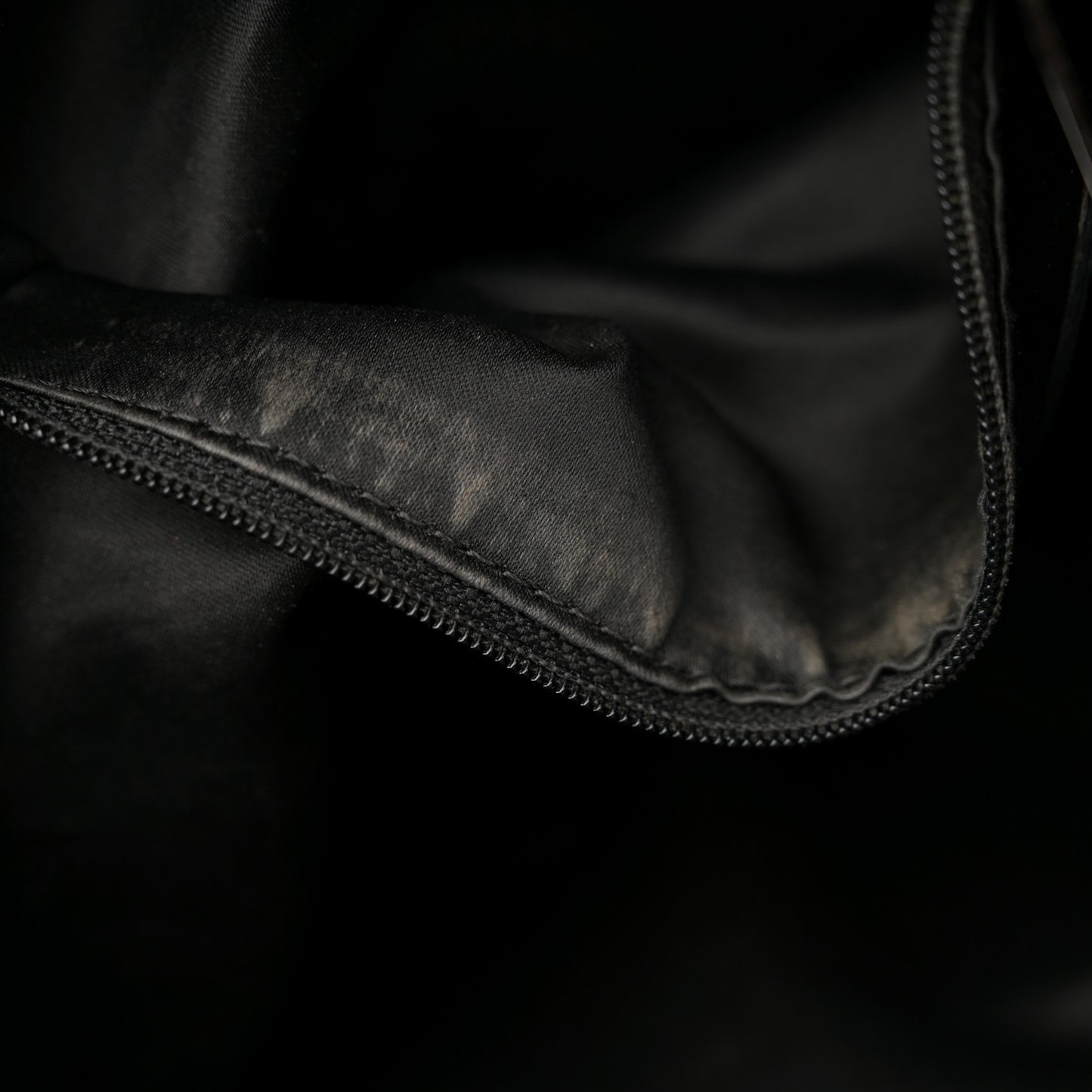 Glazed Calfskin Twisted Maxi Flap Black