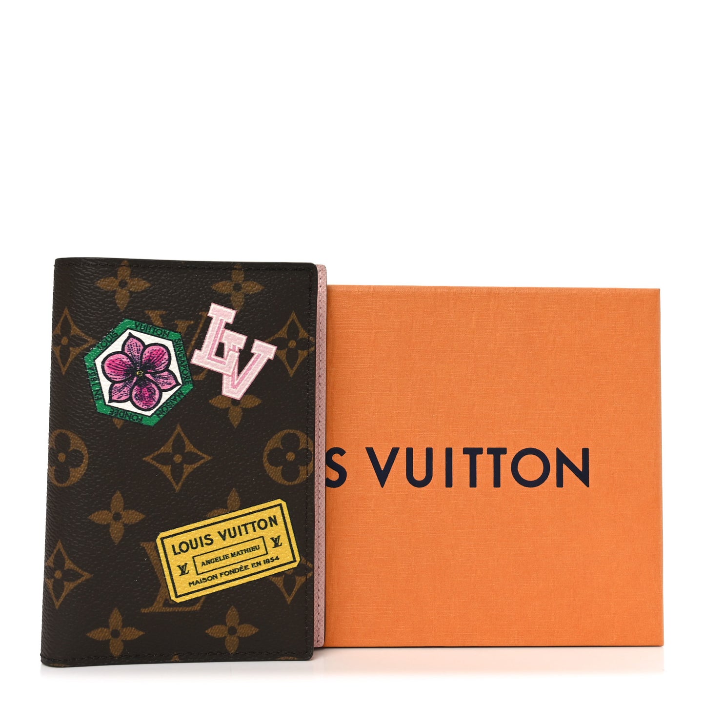 Monogram My LV World Tour Passport Cover Rose Ballerine