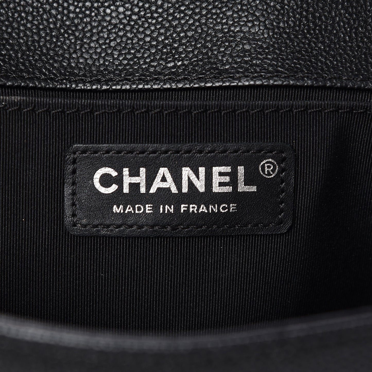 Caviar Quilted Medium Boy Flap Black