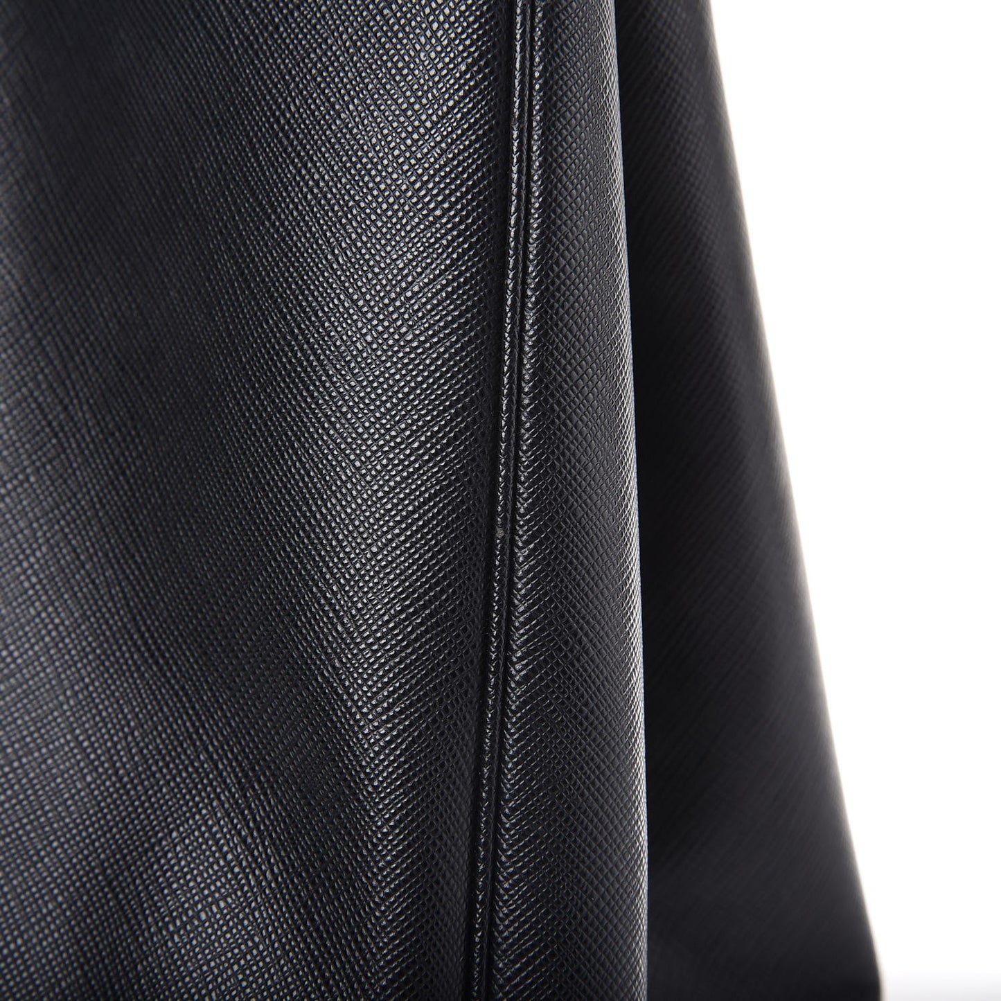 Saffiano Lux Extra Large Galleria Double Zip Tote Black
