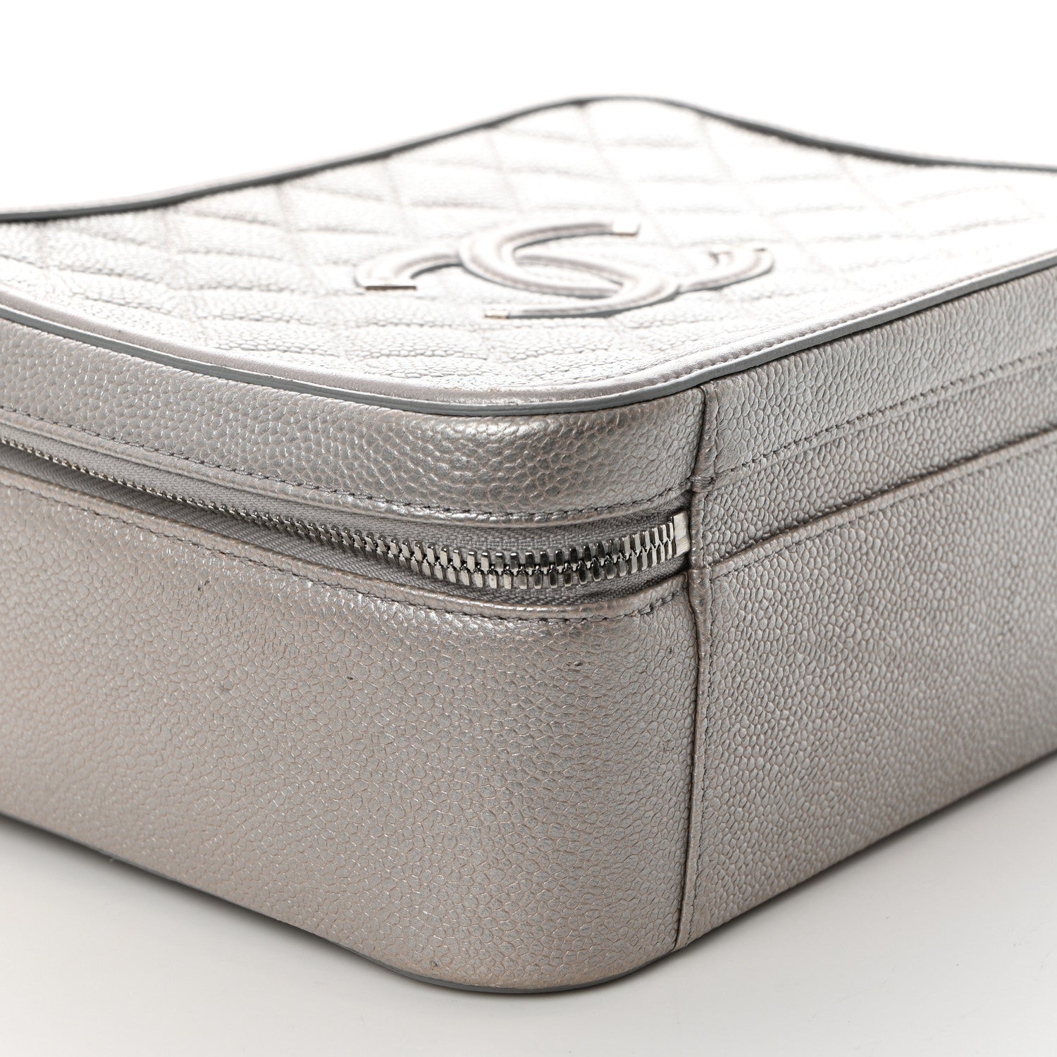 Chanel Metallic Caviar Quilted Large CC Filigree Vanity Case Silver 10 of 11