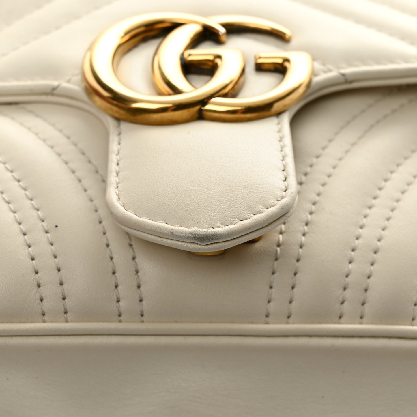 Calfskin Matelasse Mini GG Marmont Shoulder Bag White
