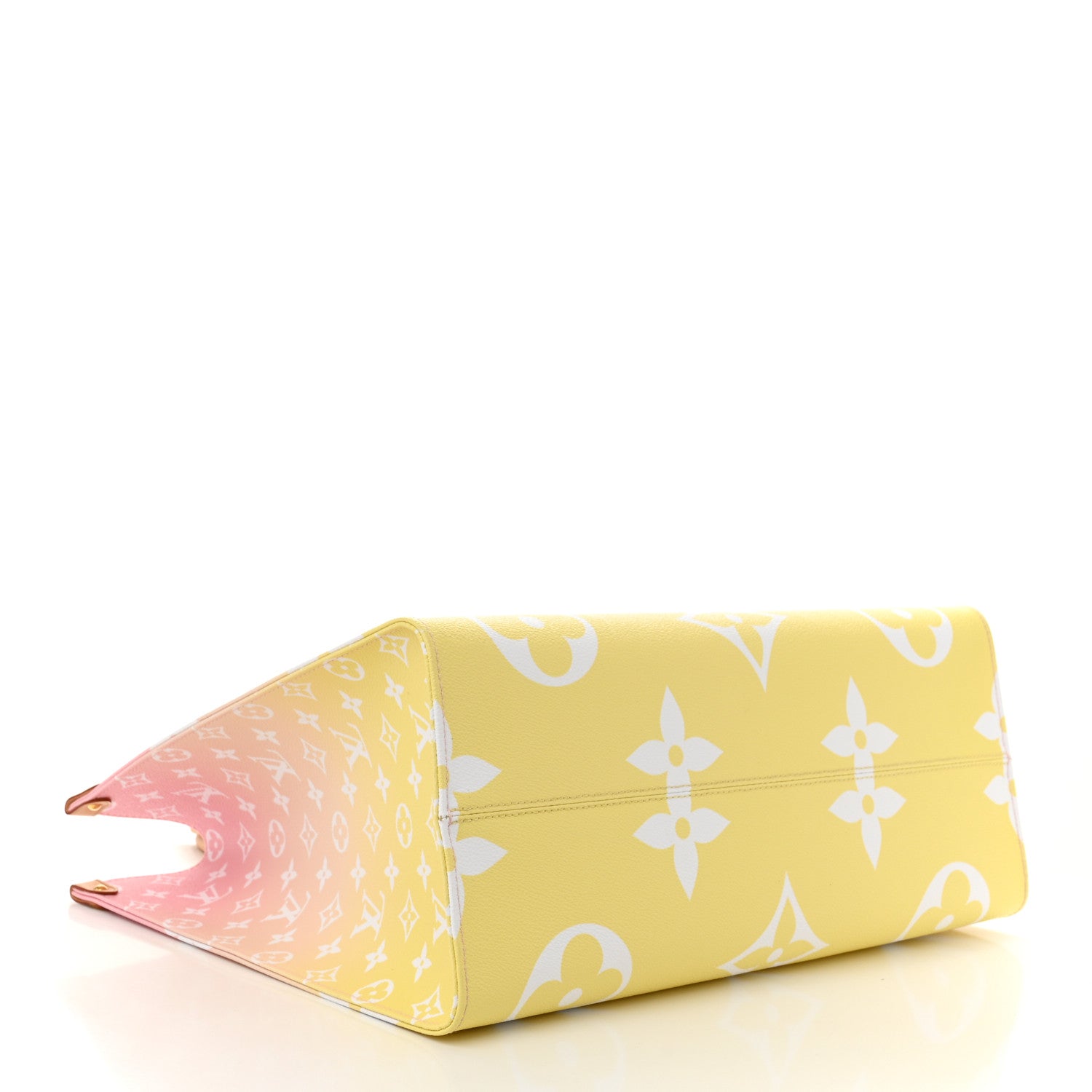 Louis Vuitton Monogram Giant By The Pool OnTheGo GM Light Pink 4 of 11