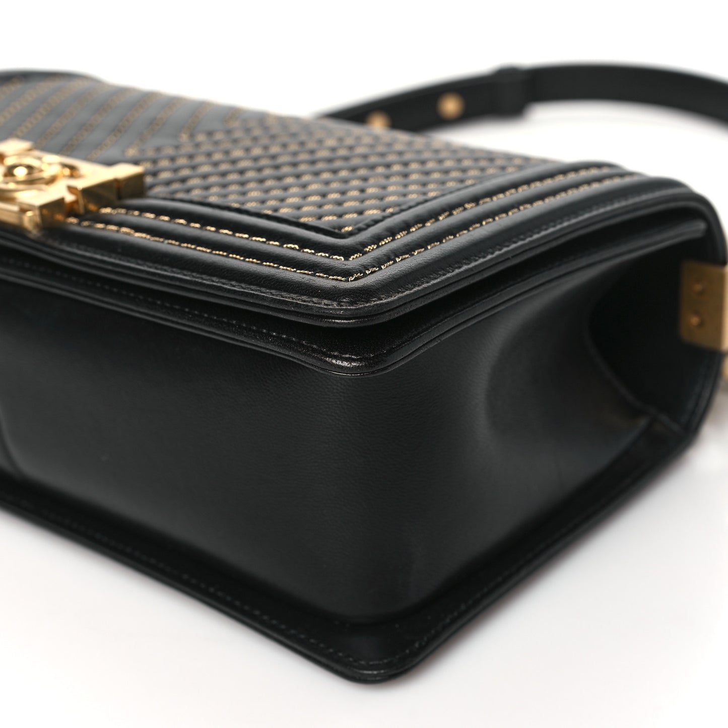 Lambskin Chevron Chain Stitched Medium Boy Flap Black