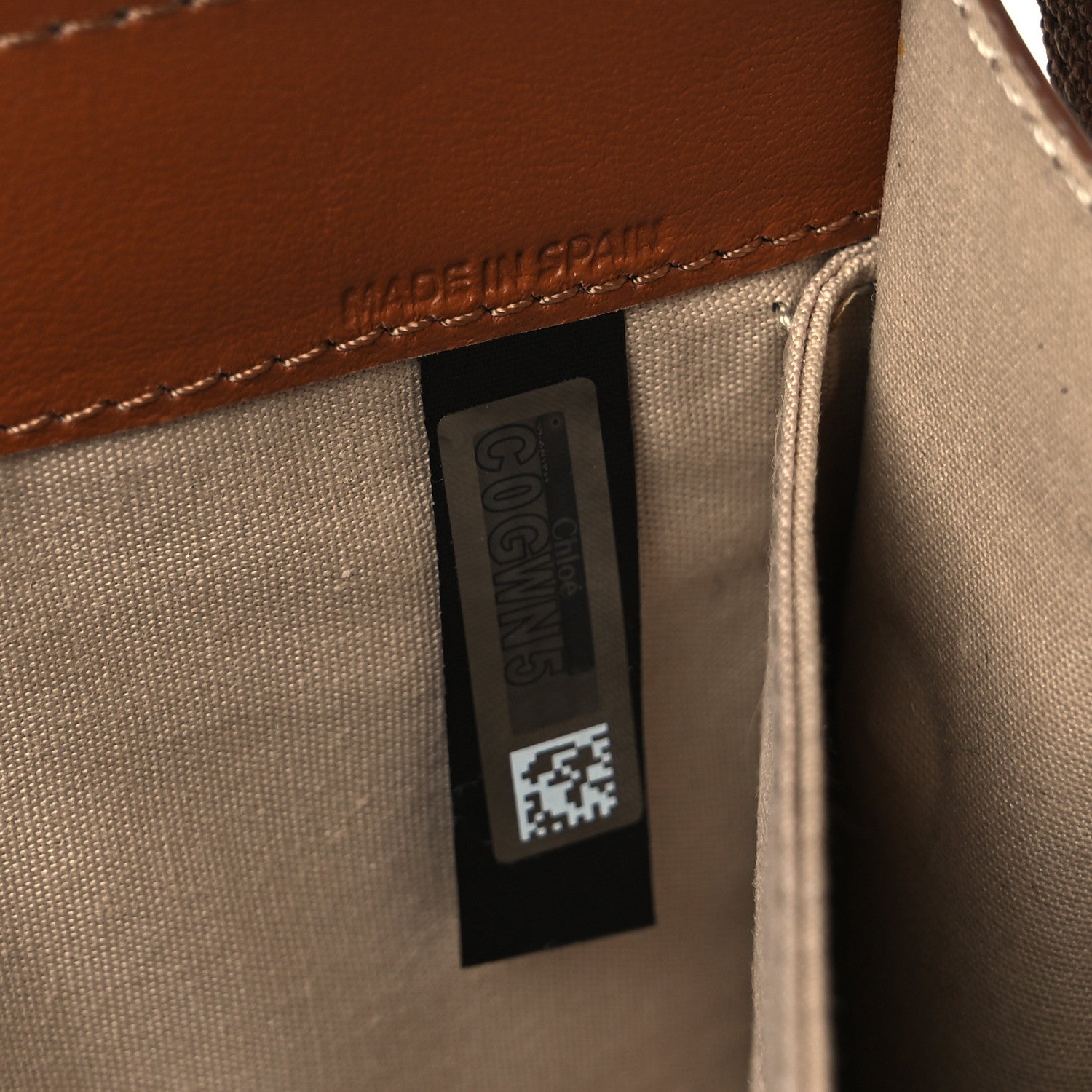 Chloe Smooth Calfskin Logo Vick Pouch Caramel 7 of 9