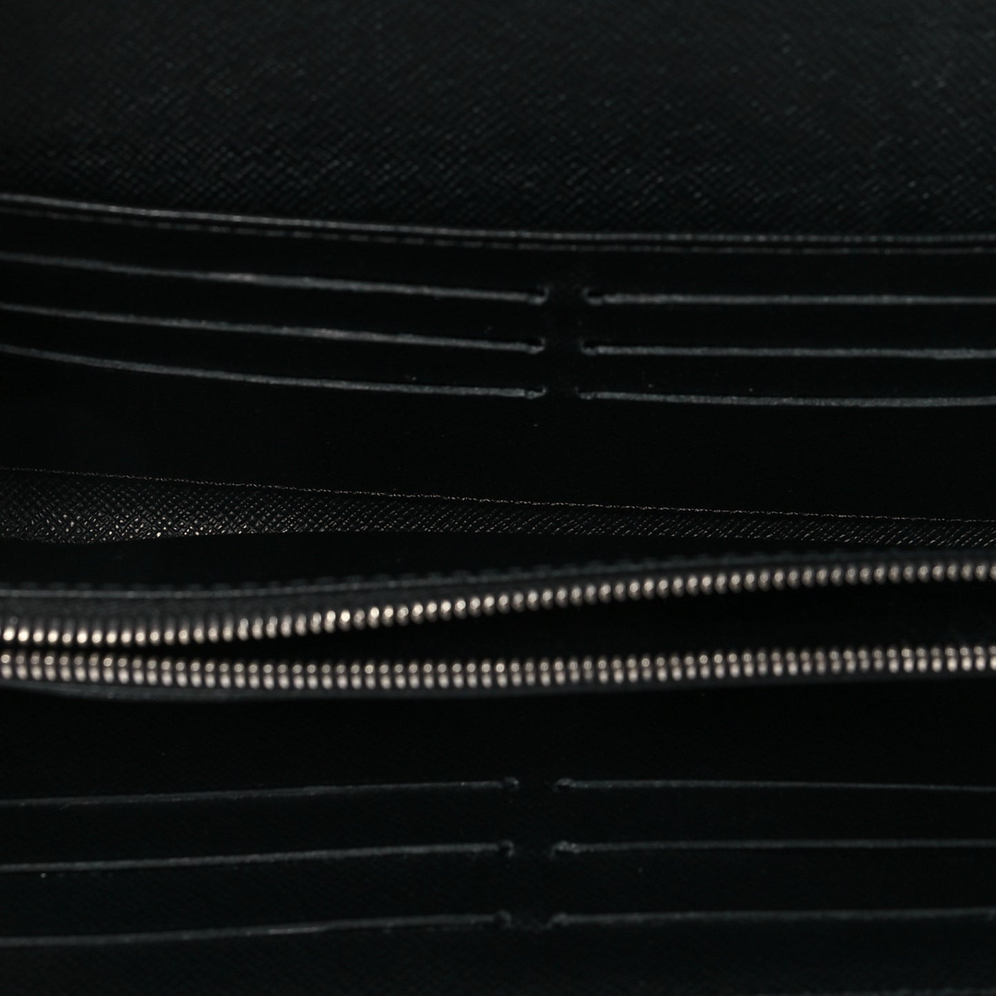 Epi Twist Wallet Black