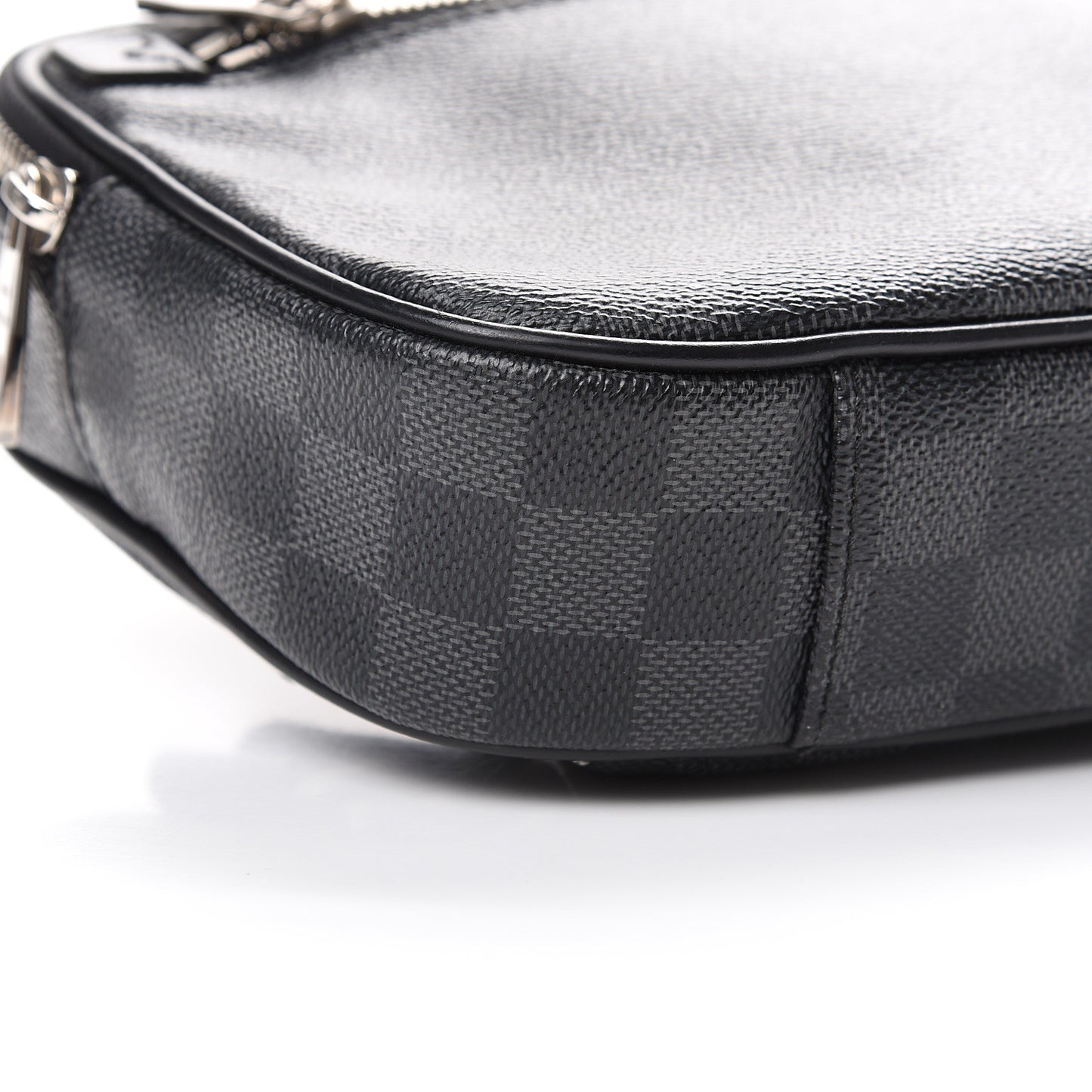 Damier Graphite Ambler