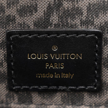 Louis Vuitton Monogram Giant Wild At Heart Onthego GM Black 6 of 12