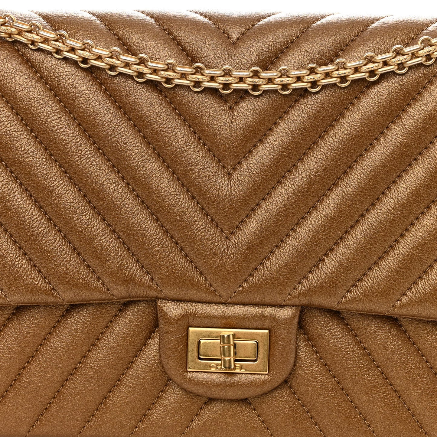 Metallic Calfskin Chevron Quilted 2.55 Reissue 226 Flap Gold
