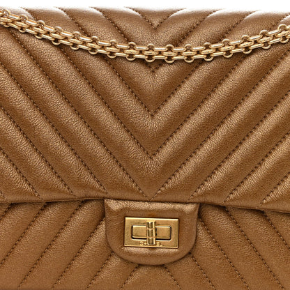 Chanel Metallic Calfskin Chevron Quilted 2.55 Reissue 226 Flap Gold 8 of 10
