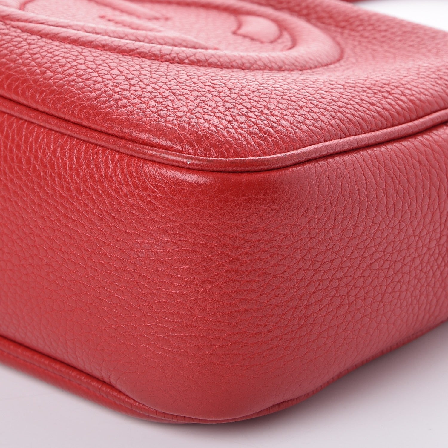 Gucci Pebbled Calfskin Small Soho Disco Bag Tabasco Red 9 of 9