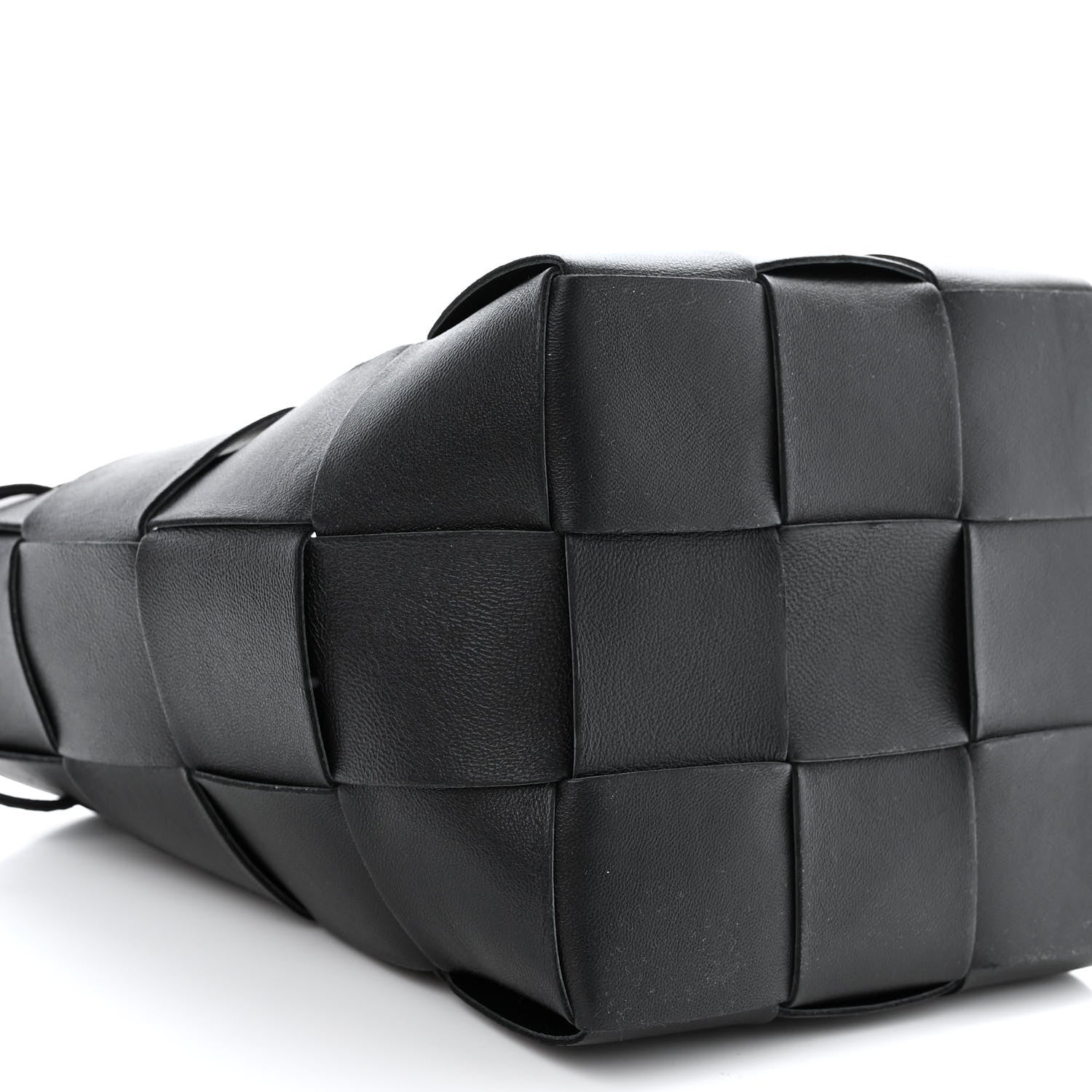 Bottega Veneta Nappa Maxi Intrecciato Small Cassette Bucket Bag Black 8 of 9