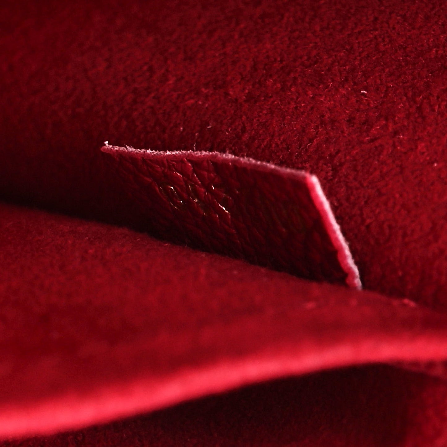 LOUIS VUITTON Damier Ebene LV Riverside Lie De Vin