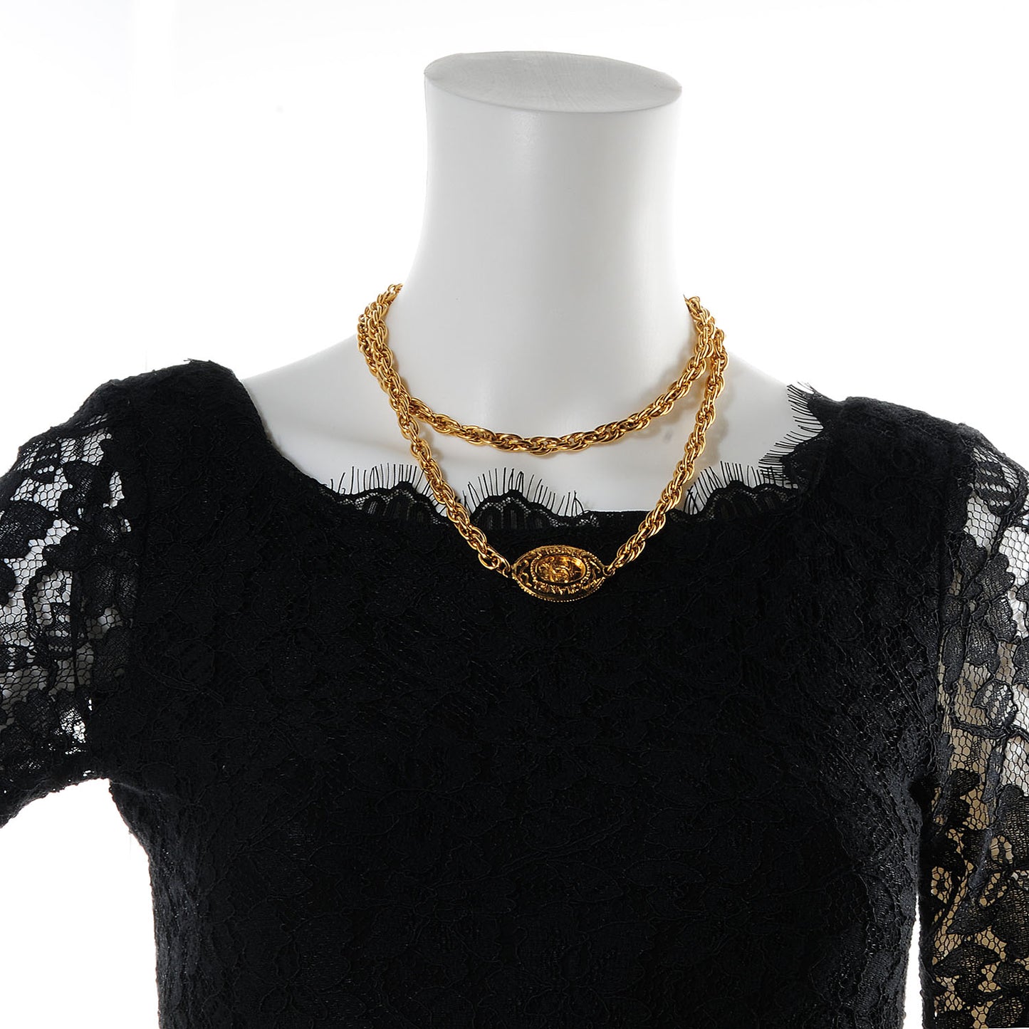 CC Chain Necklace Gold