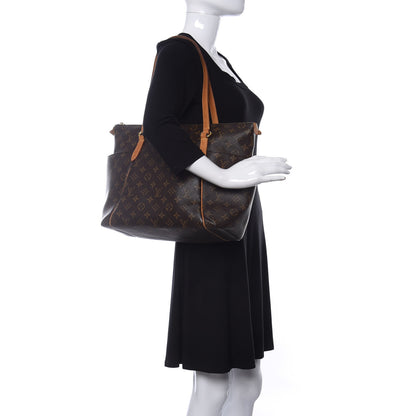 Louis Vuitton Monogram Totally MM 2 of 11