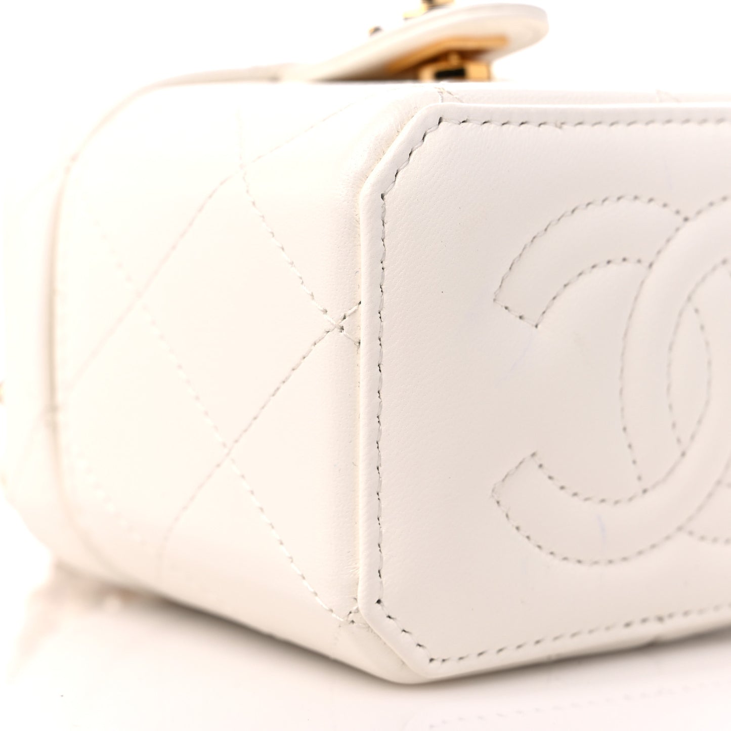 Lambskin Quilted Vanity Clutch With Chain White