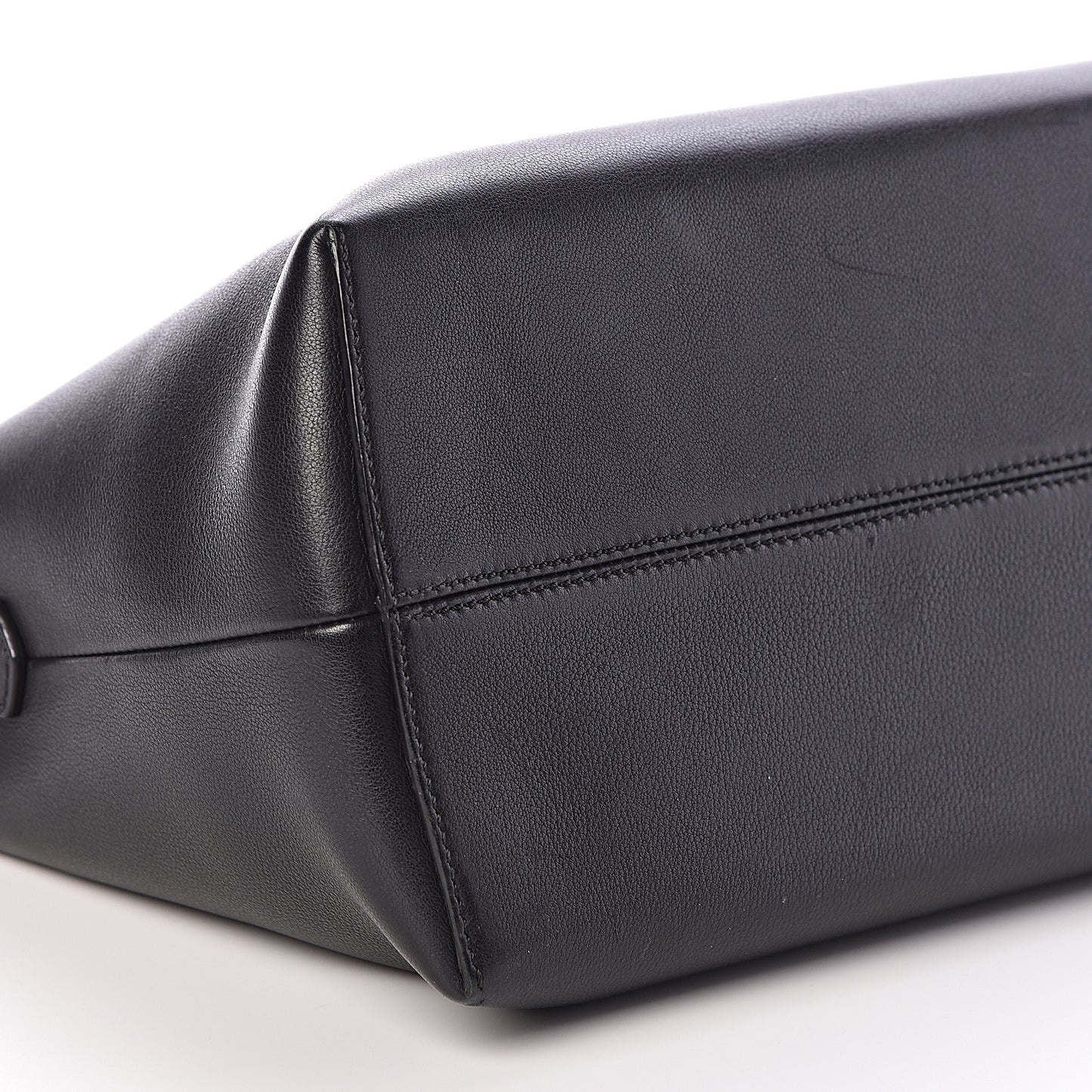 Vitello Dolce Marmol Large By The Way Boston Bag Black
