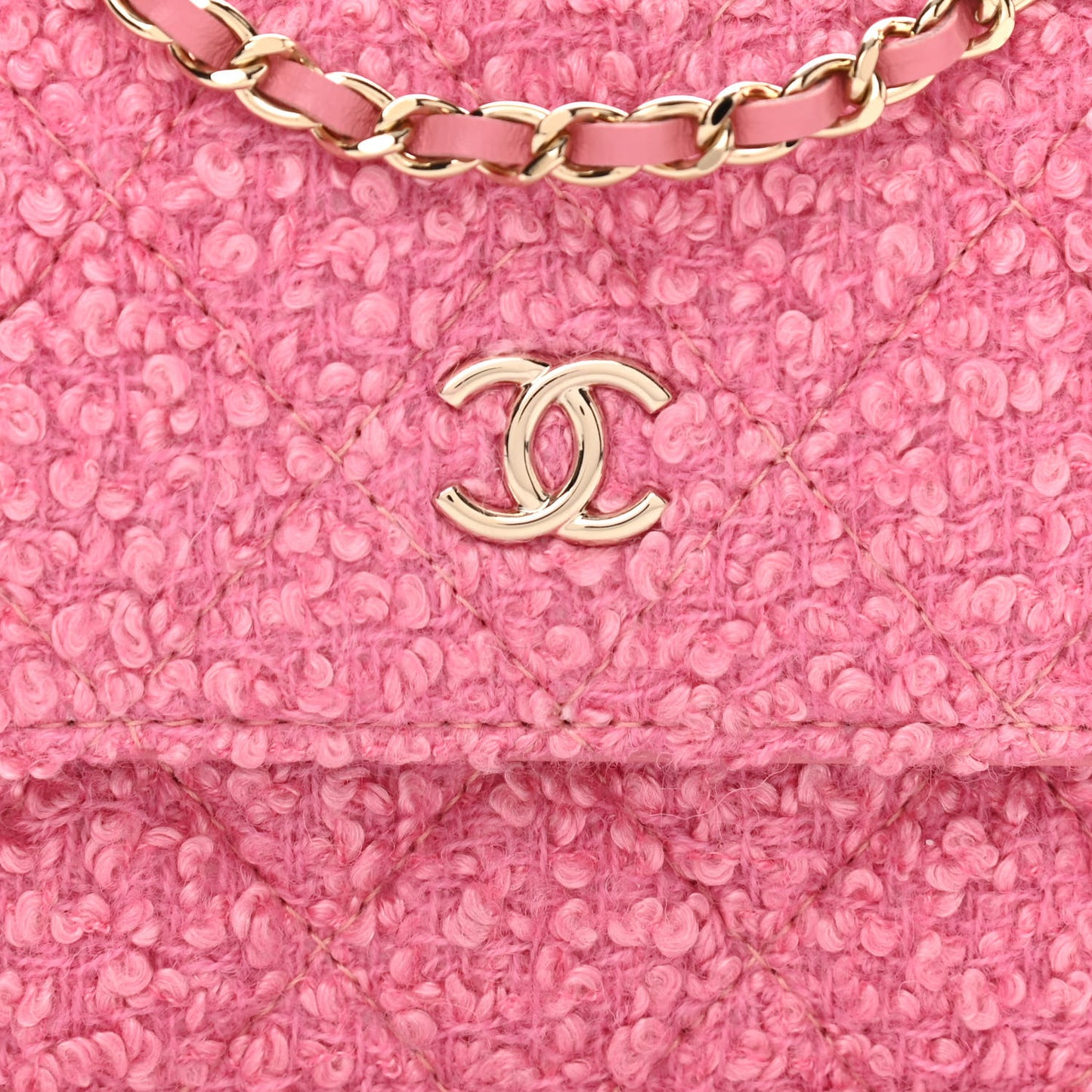 Tweed Quilted Flap Chain Waist Bag Pink
