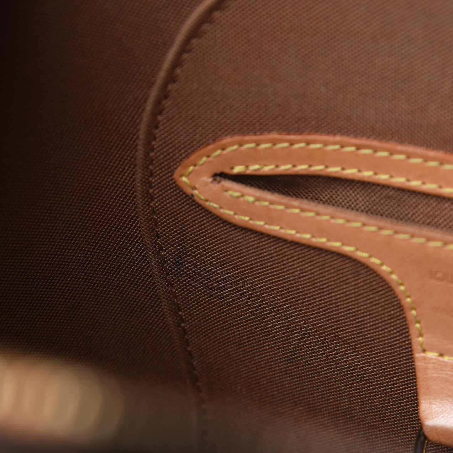 Monogram Ellipse MM