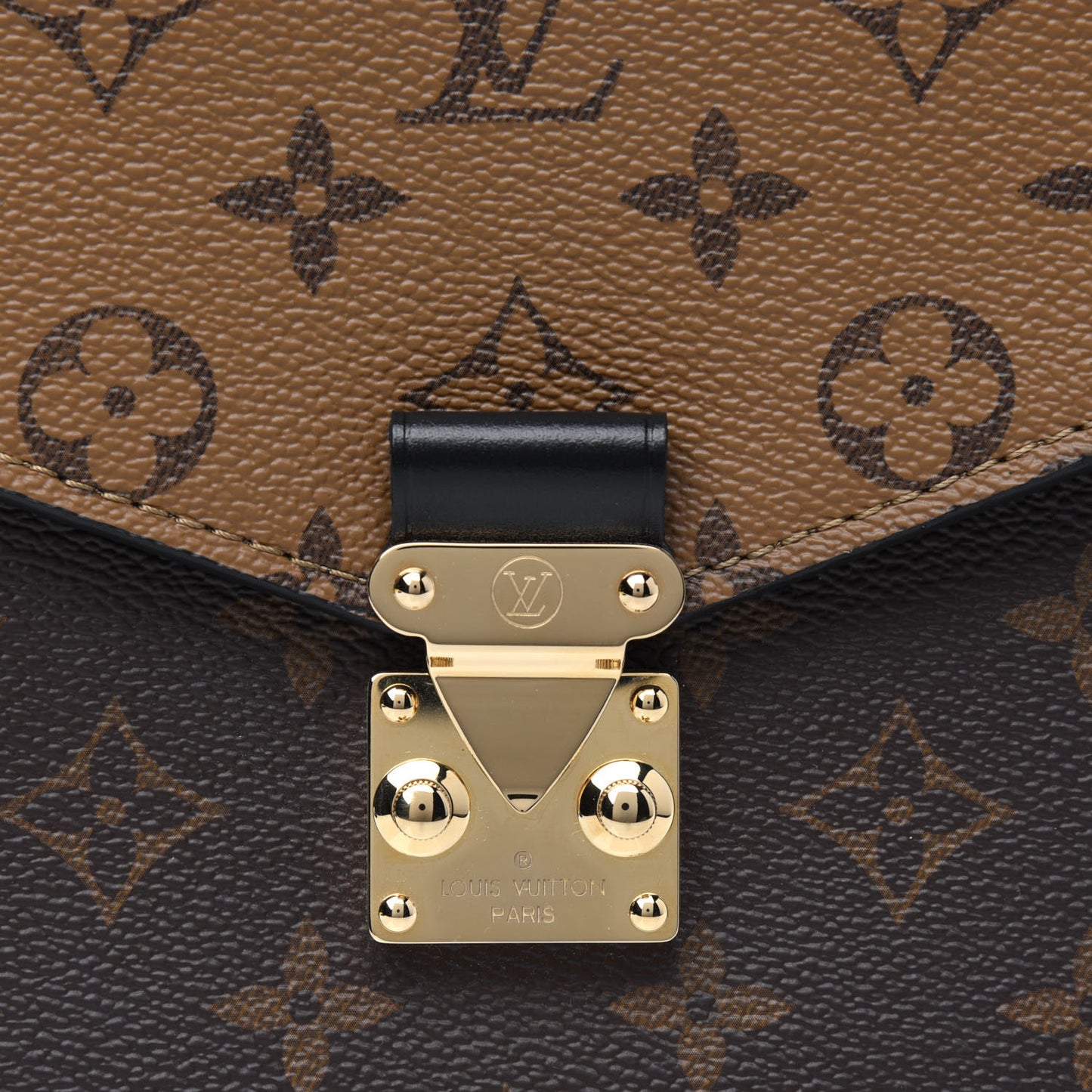 Reverse Monogram Pochette Metis