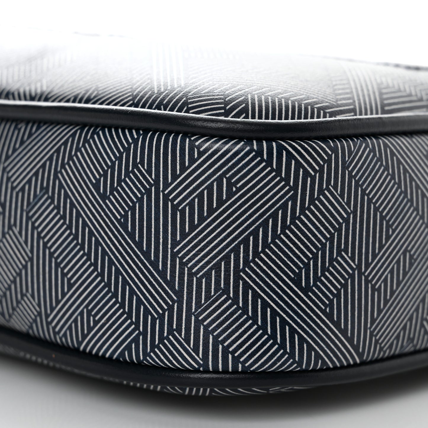 Calfskin Shadow Striped FF Logo Camera Case Multicolor
