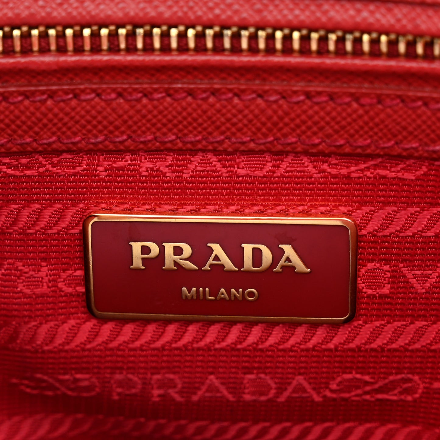 Saffiano Lux Small Galleria Double Zip Tote Fuoco