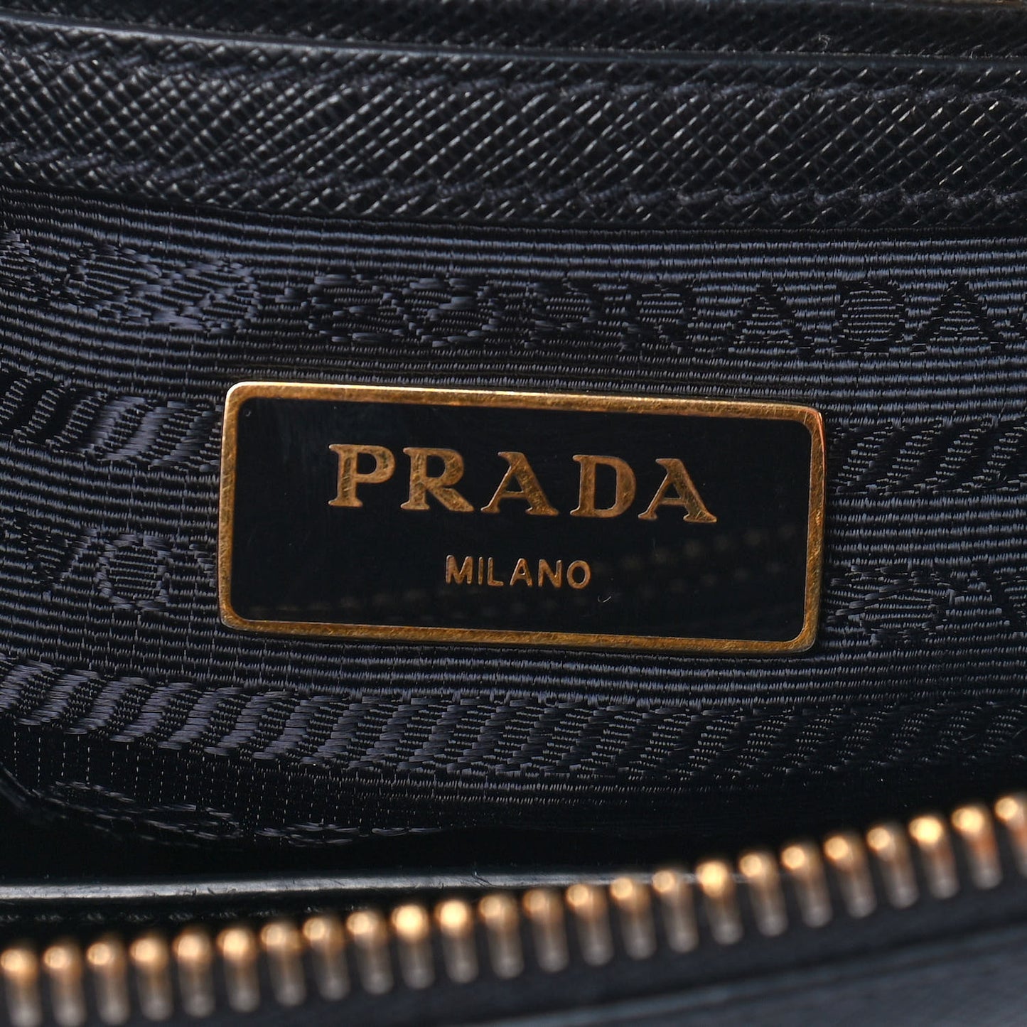 Saffiano Small Galleria Double Zip Tote Black