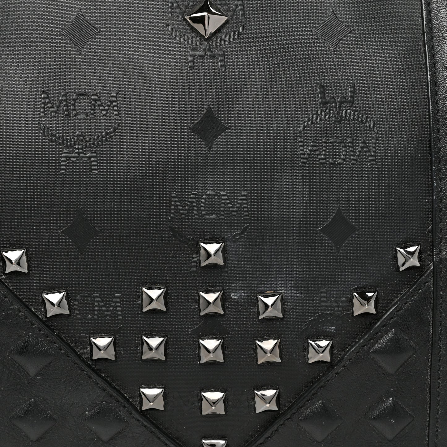 Visetos Medium Stud Traveler Weekender Duffle Bag Black