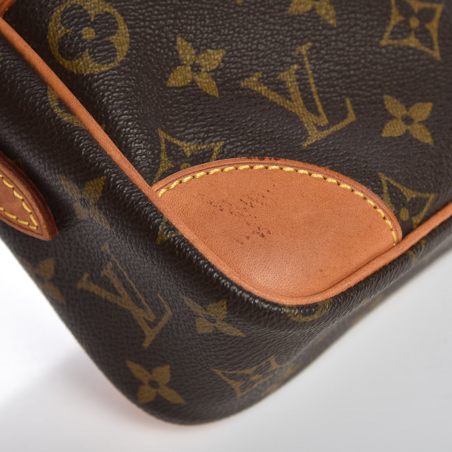 Monogram Trocadero 27