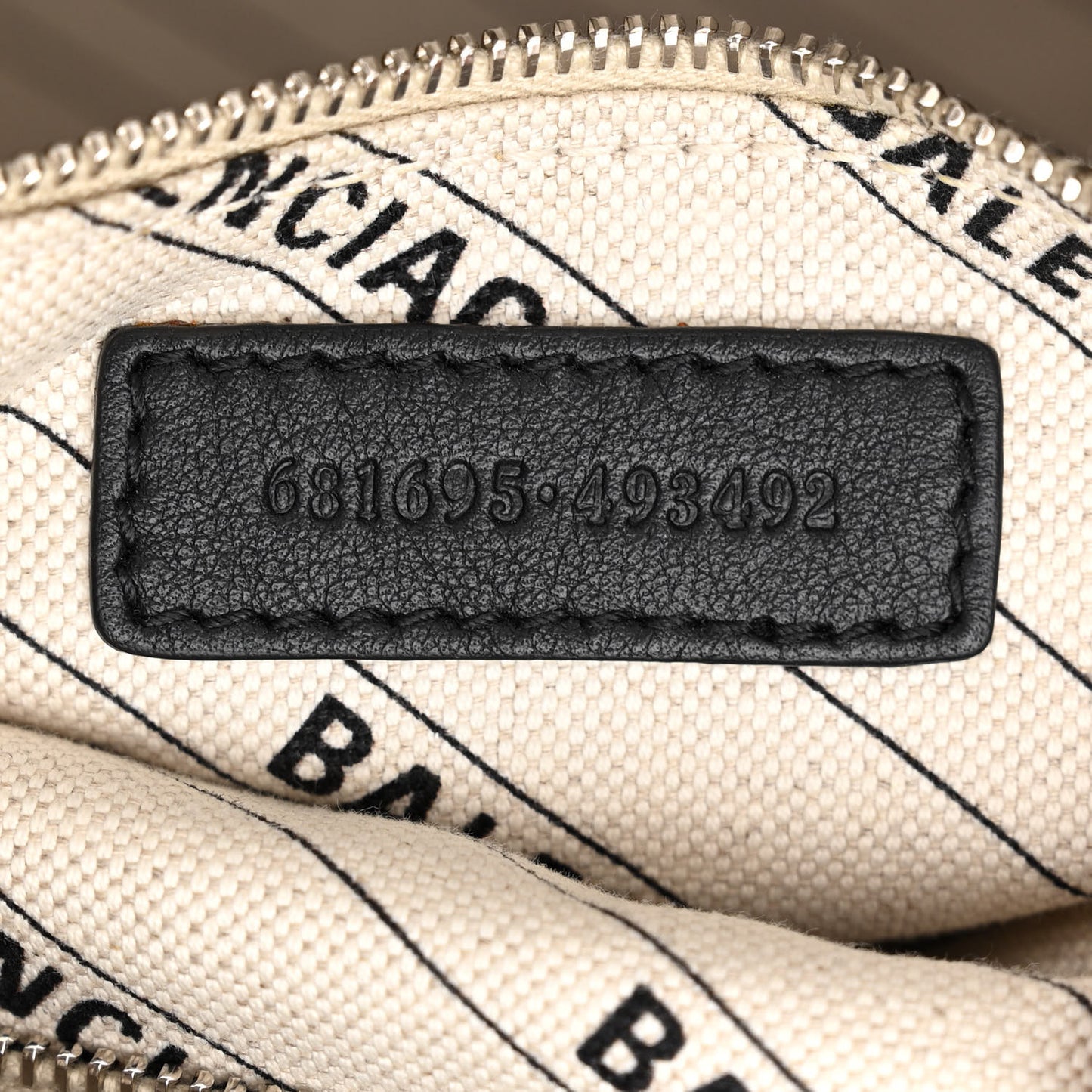 X GUCCI GG Supreme Monogram Neo Classic Silver Hardware City Beige Ebony